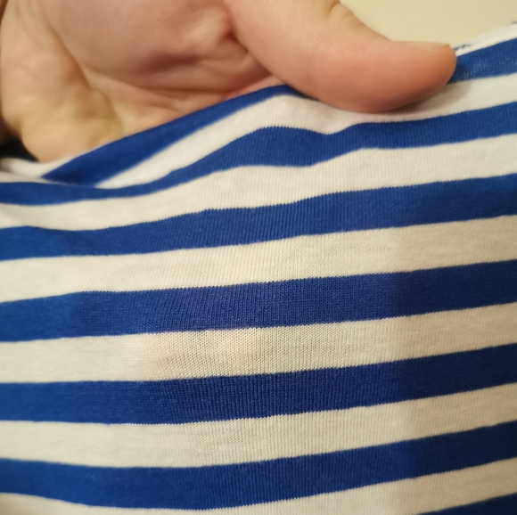 Juicy couture Blue and white stripes Loose tee M - Picture 9 of 9